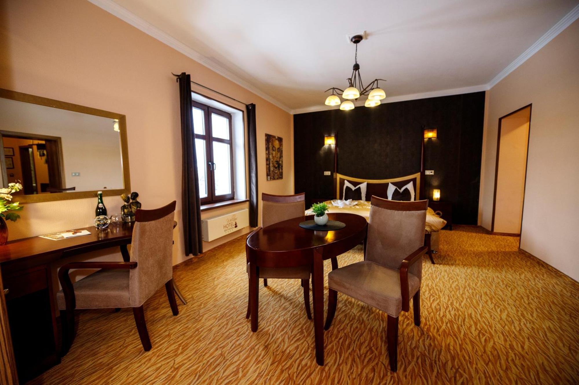 Wellness Hotel Beethoven Chomutov Exterior foto