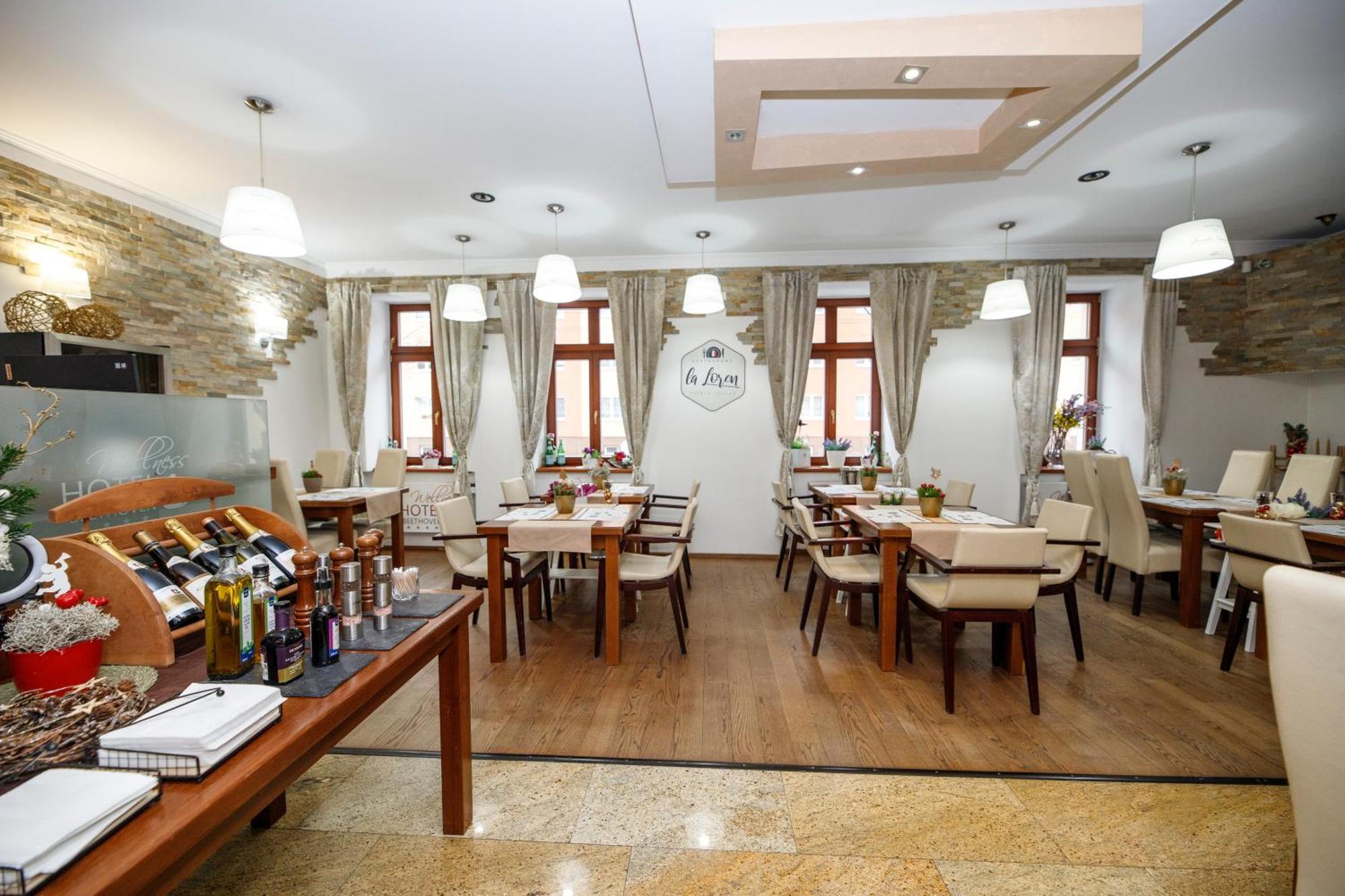 Wellness Hotel Beethoven Chomutov Exterior foto