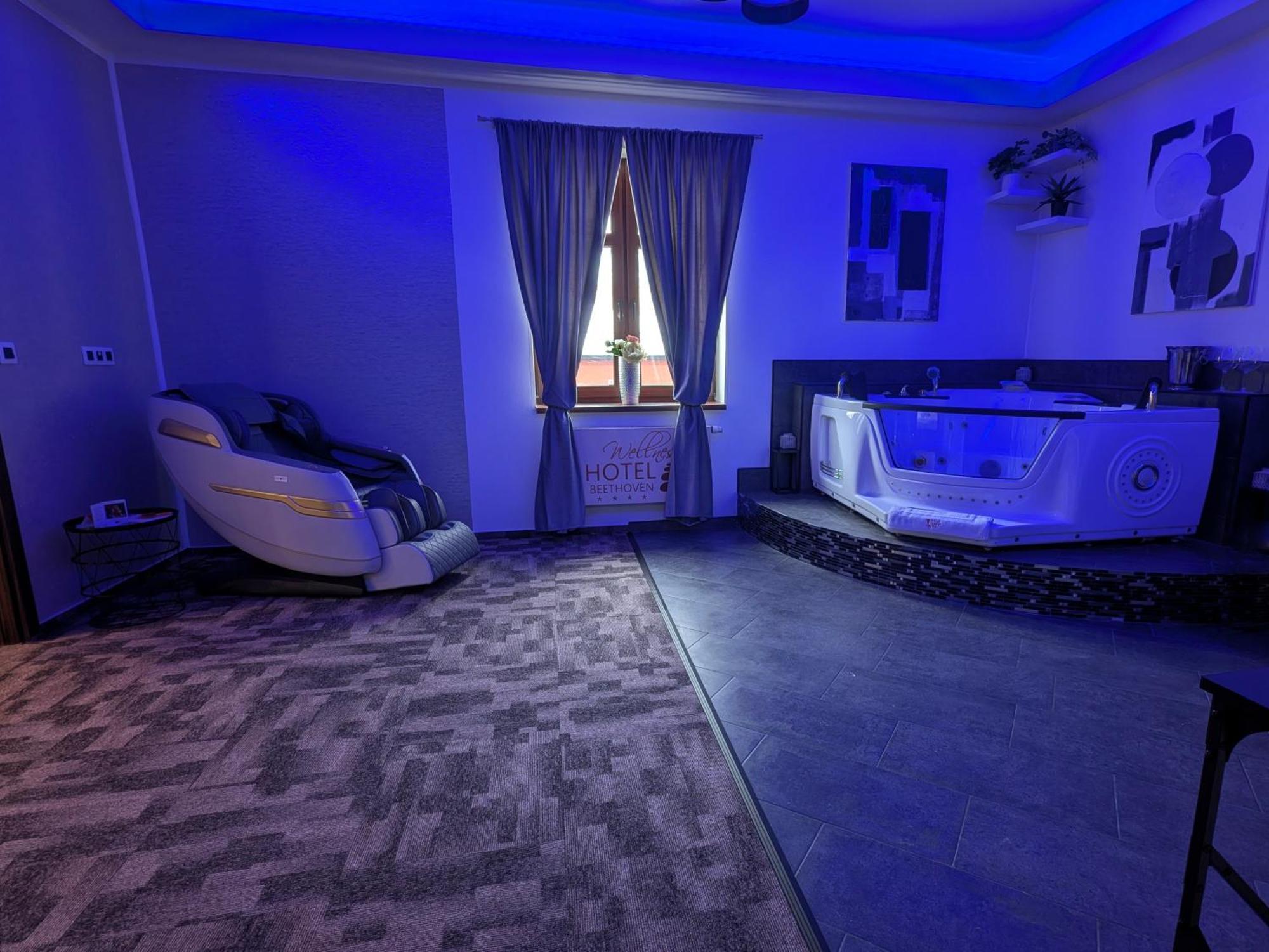 Wellness Hotel Beethoven Chomutov Exterior foto